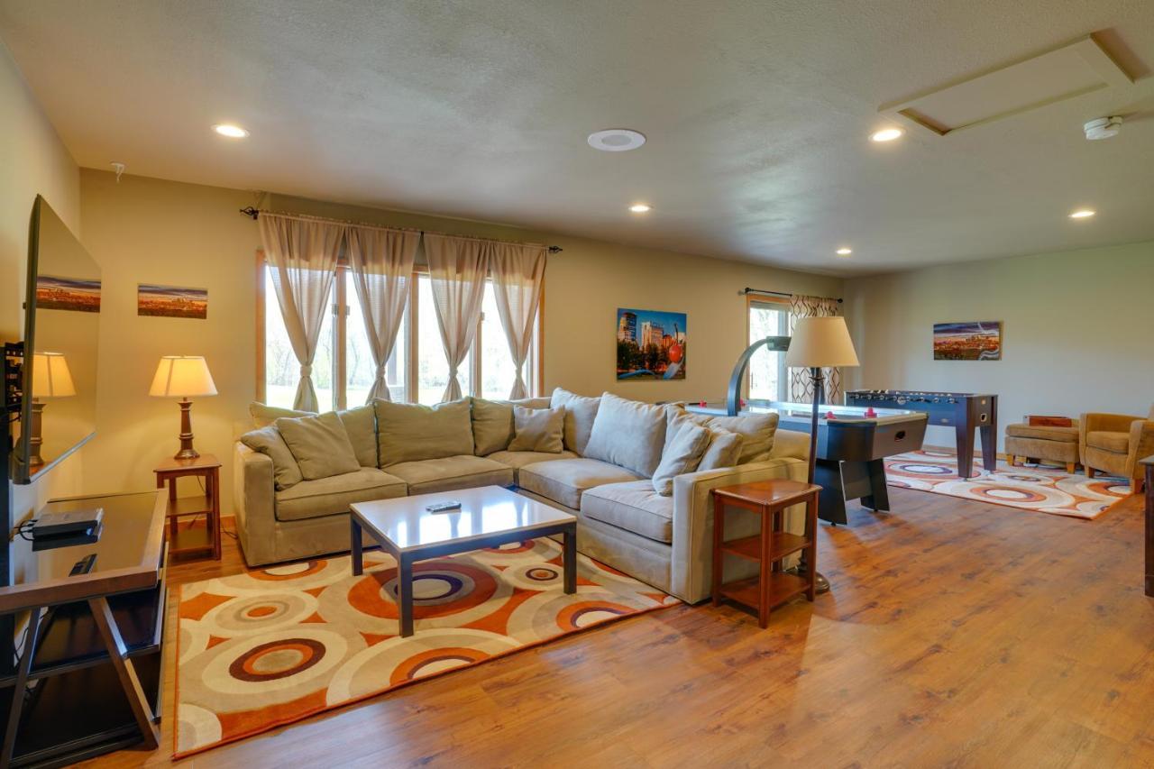 Expansive Shakopee Vacation Rental On 5 Acres! 외부 사진